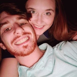 Meet your Posher, Katelyn